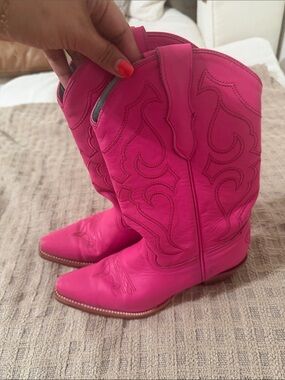 Pink cowgirl boots